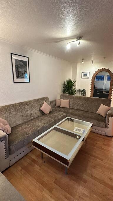 Top 3 Zimmer Appartment Bei Der Schalke Arena, Sport Und Natur Naehe Dortmund Essen Duesseldorf Oberhausen Gelsenkirchen Bagian luar foto